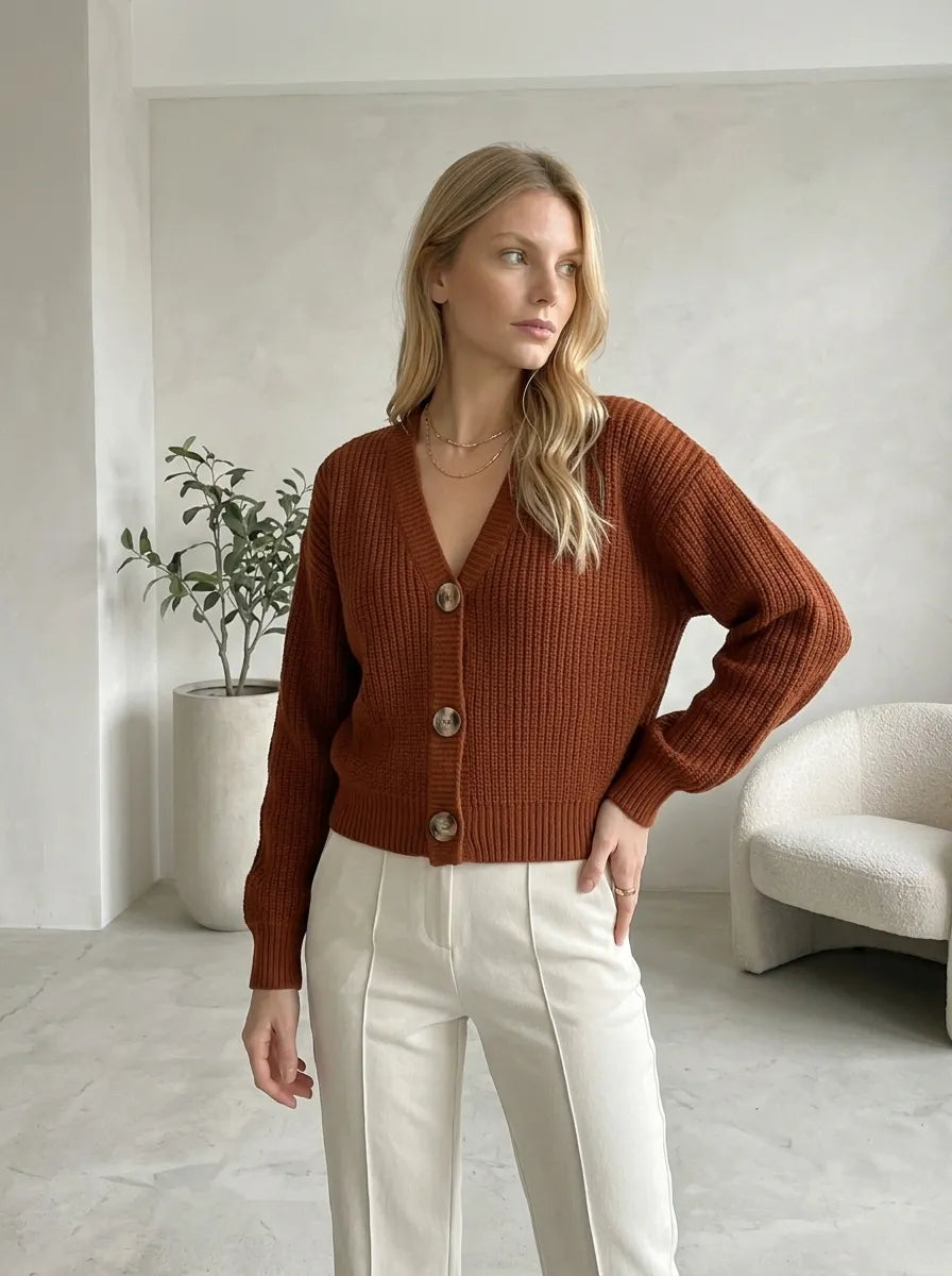 Casaco Feminino Tricot Sofisticado com Botões