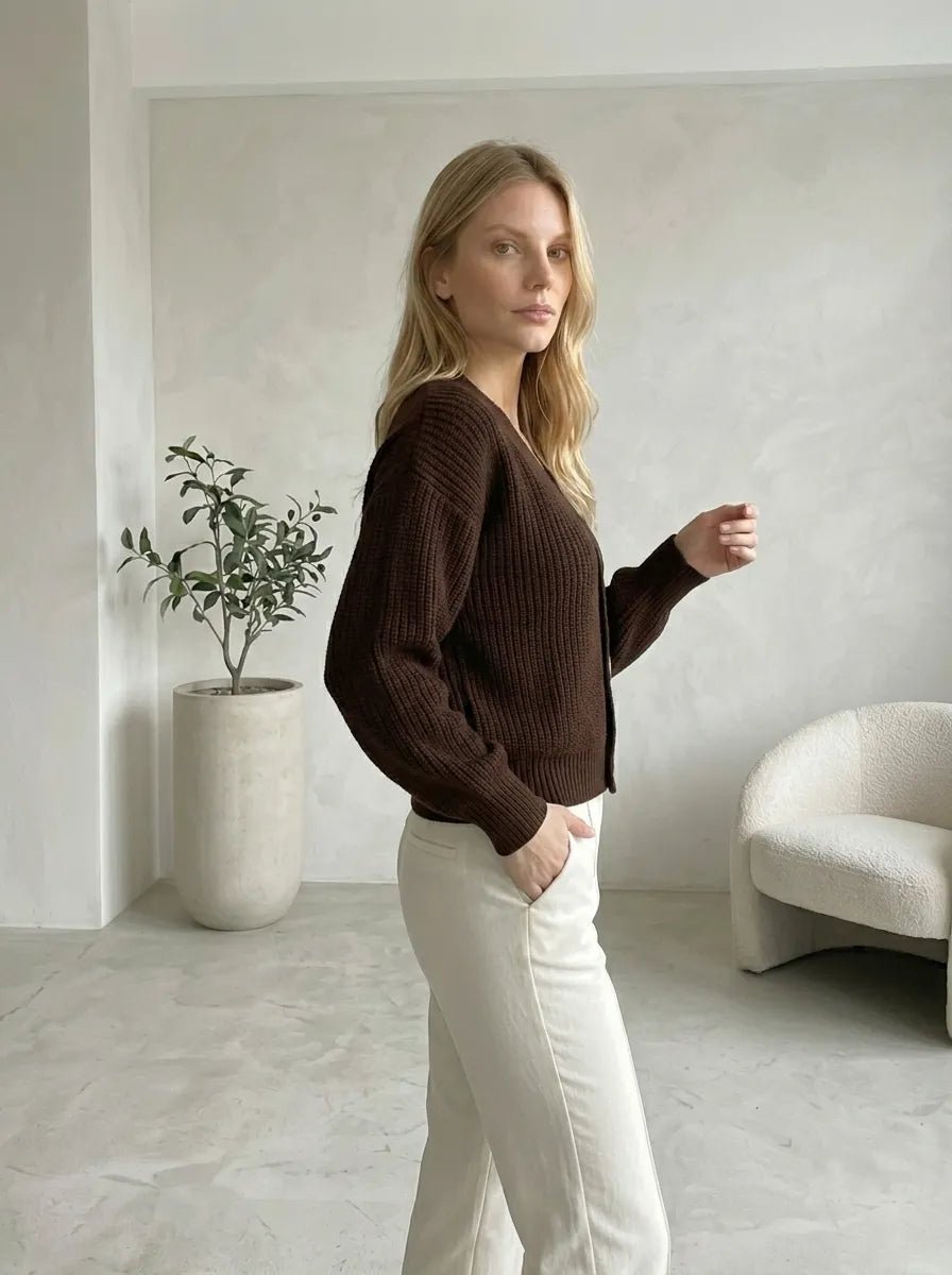 Casaco Feminino Tricot Sofisticado com Botões – Casaco Feminino Tricot Sofisticado com Botões | Use Virela