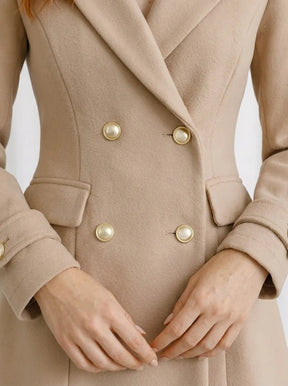 Sobretudo Feminino Elegante Alongado com Lapela e Botões – Sobretudo Feminino Elegante Alongado com Lapela e Botões | Use Virela
