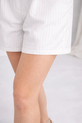 Macaquinho feminino Decote em V e Manga Morcego Elegante – Macaquinho | Use Virela