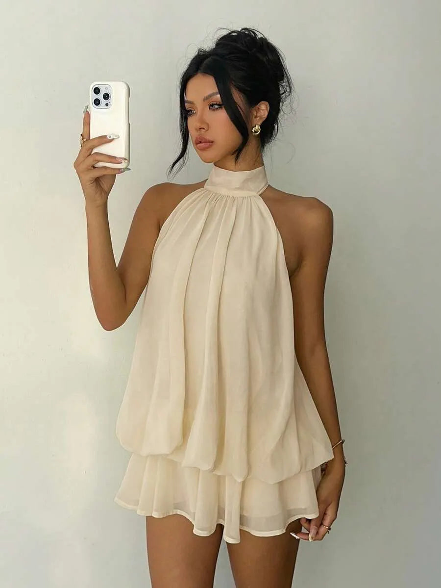 Vestido Curto Frente Única Elegante